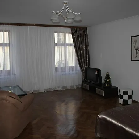 On Virmenska Street 2 Appartamento Leopoli