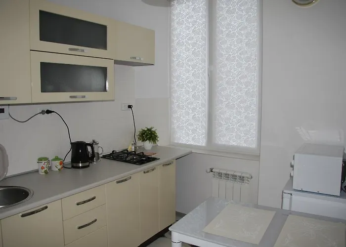 On Virmenska Street 2 إلفيف